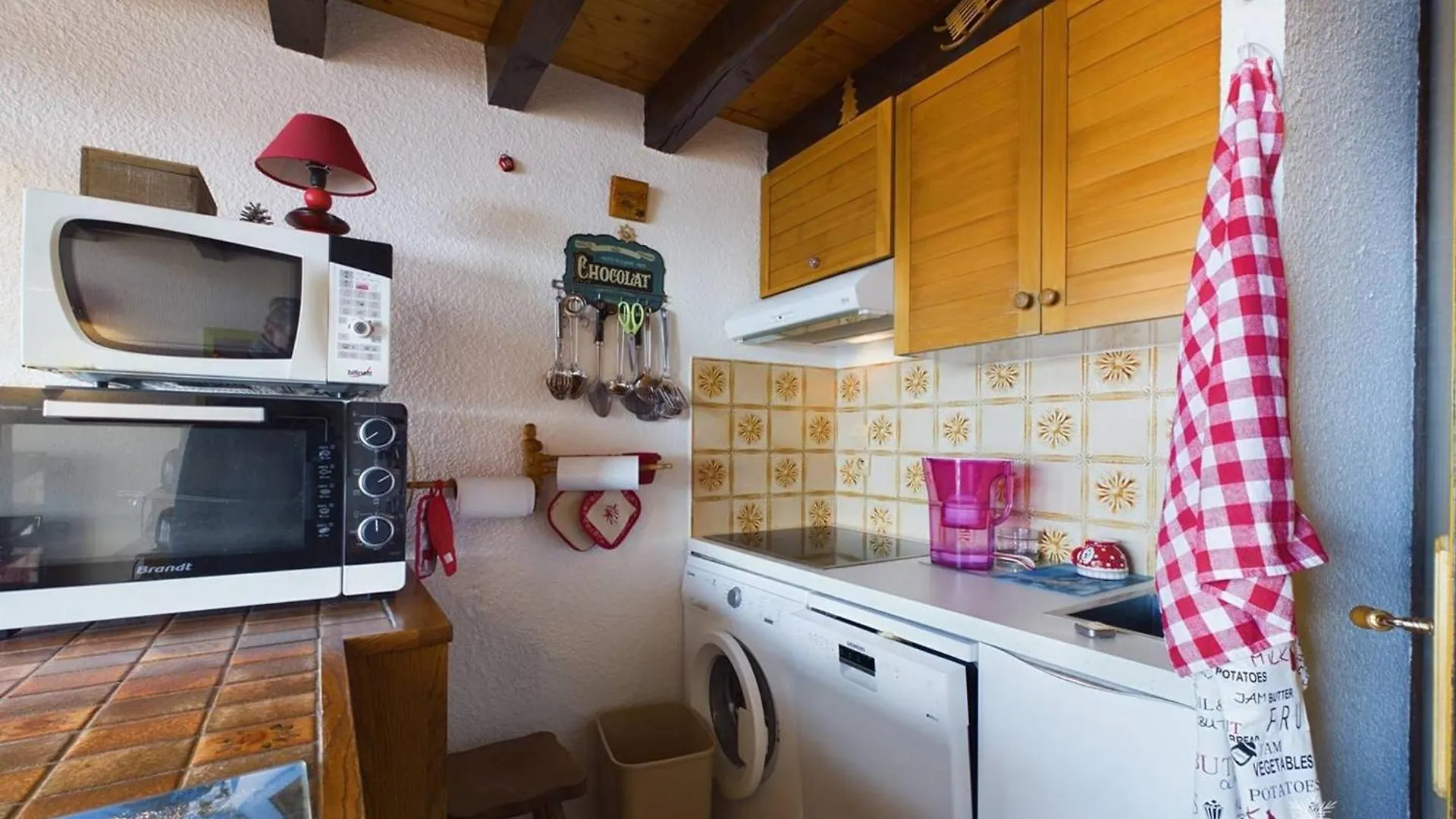 Appartement Studio Avec Mezzanine Pour 4 Pers, Proche Commerces Et Remontees - Fr-1-398-677 Montvalezan