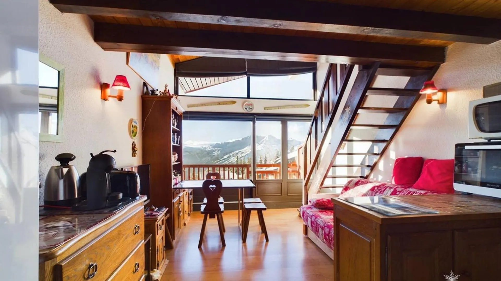 Studio Avec Mezzanine Pour 4 Pers, Proche Commerces Et Remontees - Fr-1-398-677 Montvalezan